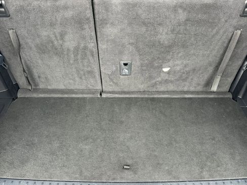 Used 2024 Toyota Highlander XLE image 17