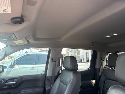 Used 2020 GMC Sierra 1500 SLT RWD image 23