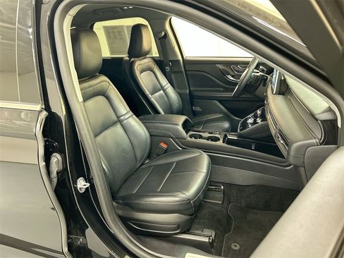 Used 2022 Lincoln Corsair AWD w/ Equipment Group 101A image 23
