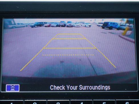 Used 2016 Honda Pilot LX image 17