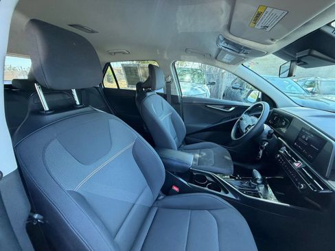 Used 2026 Kia Niro LX FWD image 34