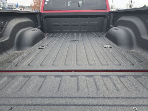 New 2026 RAM 2500 Laramie AWD/4WD image 22