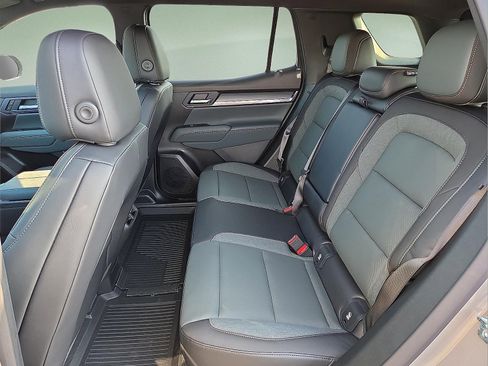 New 2026 GMC Terrain AT4 w/ Technology Package II AWD/4WD image 10