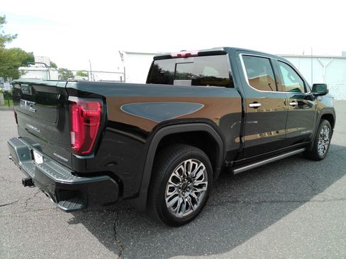 Certified 2025 GMC Sierra 1500 Denali Ultimate AWD/4WD image 6