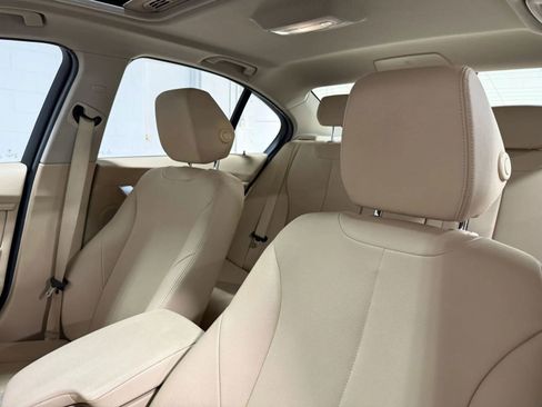 Used 2016 BMW 320i Sedan image 16
