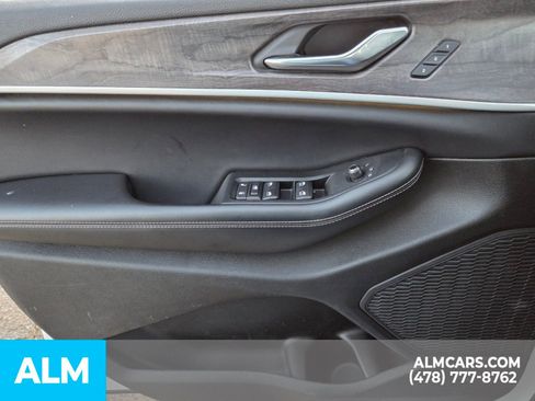 Used 2024 Jeep Grand Cherokee Limited image 27