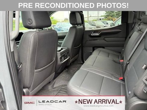 Used 2024 GMC Sierra 1500 SLT w/ SLT Premium Plus Package AWD/4WD image 18