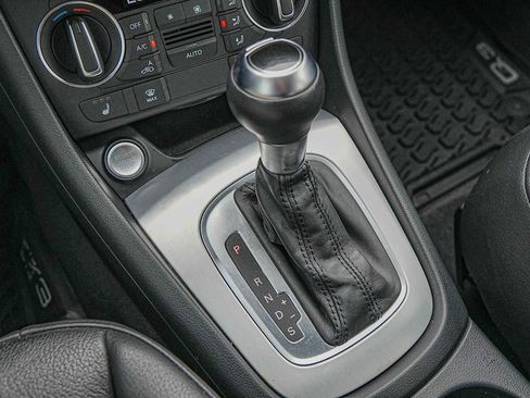 Used 2018 Audi Q3 2.0T Premium image 21