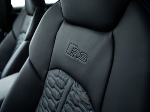 New 2025 Audi RS 6 performance image 14