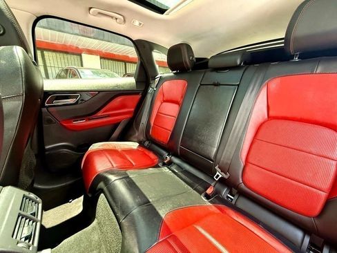 Used 2017 Jaguar F-PACE R-Sport image 31