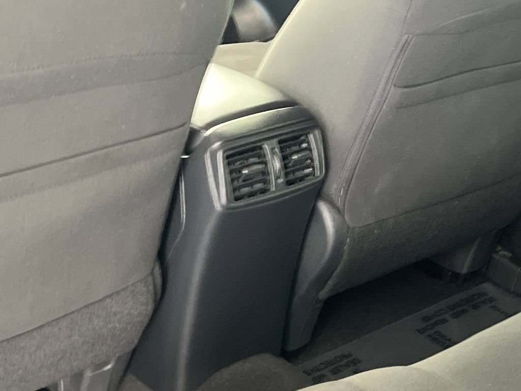 Used 2016 Nissan Rogue S FWD image 34