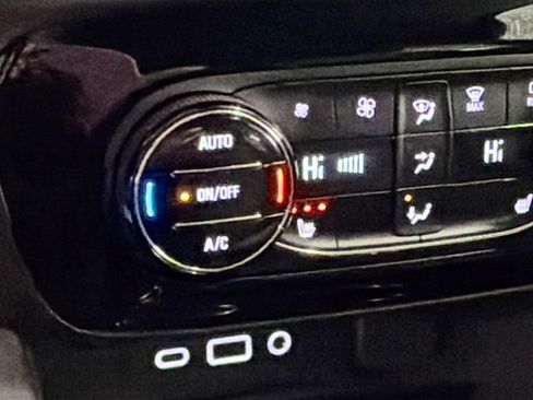 Certified 2023 Buick Encore GX Select w/ Sport Touring Package image 19