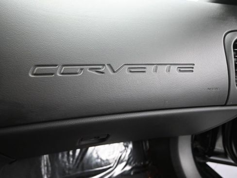 Used 2011 Chevrolet Corvette Convertible w/ Preferred Equipment Group RWD image 23
