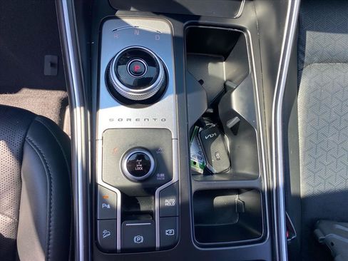 Certified 2023 Kia Sorento EX AWD/4WD image 13