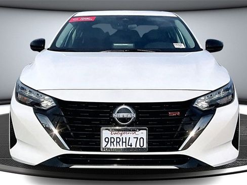 Certified 2025 Nissan Sentra SR w/ SR Premium Package image 2