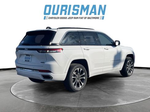 New 2025 Jeep Grand Cherokee Overland AWD/4WD image 6
