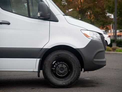 New 2025 Mercedes-Benz Sprinter 2500 image 10