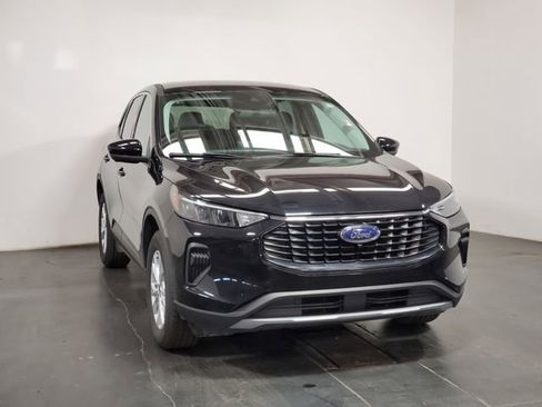 Used 2024 Ford Escape Active w/ Tech Pack #2 image 2