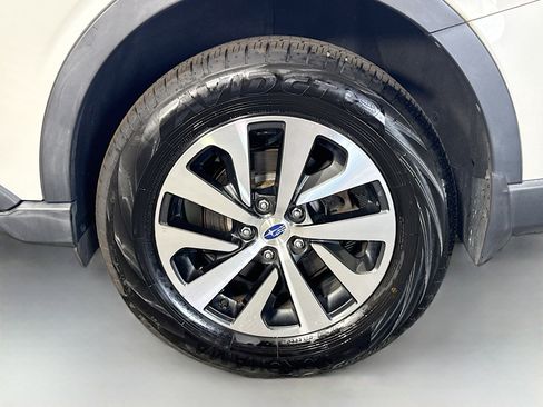 Used 2020 Subaru Outback Premium AWD/4WD image 37