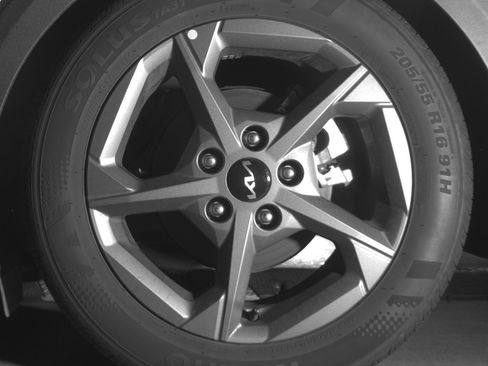 Used 2025 Kia K4 FWD image 14