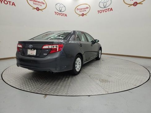 Used 2012 Toyota Camry LE image 8