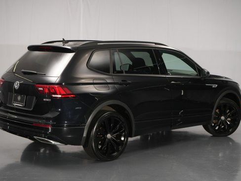 Used 2021 Volkswagen Tiguan SE R-Line image 10