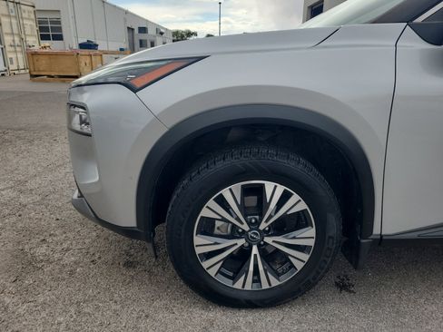 Used 2023 Nissan Rogue SV AWD/4WD image 10
