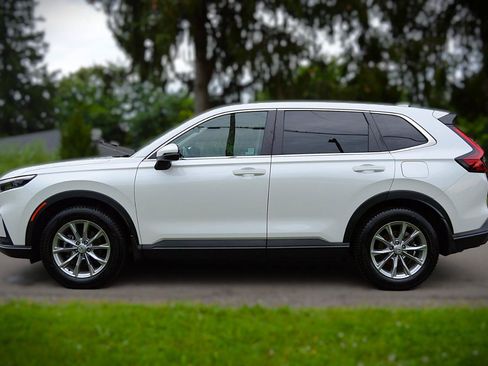 Used 2023 Honda CR-V EX-L image 8