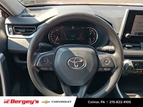 Used 2023 Toyota RAV4 XLE image 21