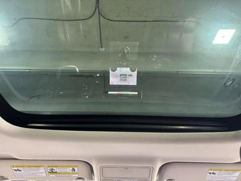 Used 2020 Land Rover Range Rover Evoque S image 10