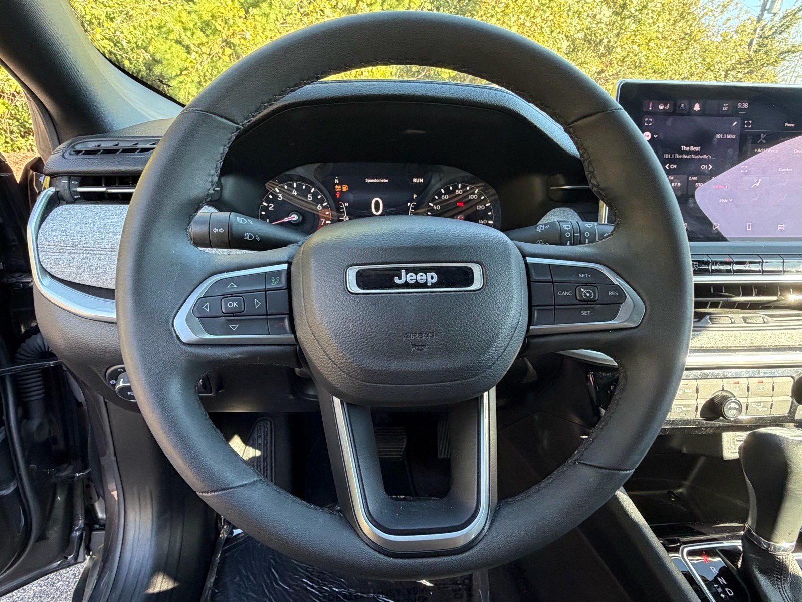 Used 2023 Jeep Compass Latitude w/ Sun and Sound Group AWD/4WD image 25