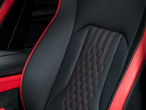 Used 2025 Lamborghini Urus S AWD/4WD image 23