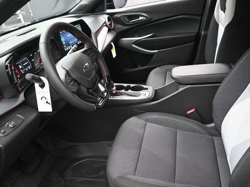 New 2026 Chevrolet Trax RS w/ Sunroof Package FWD image 8
