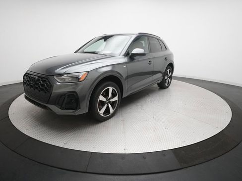 Used 2023 Audi Q5 2.0T Premium Plus w/ Premium Plus Package image 1