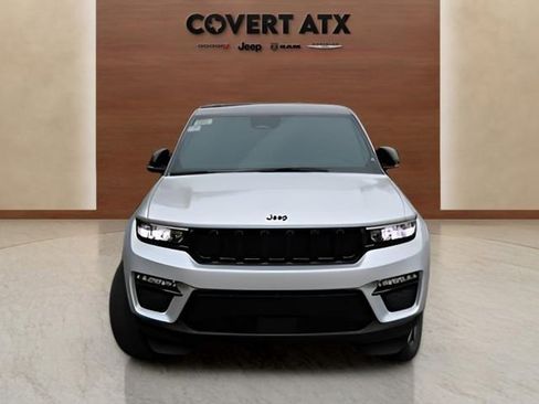 New 2025 Jeep Grand Cherokee Limited image 8