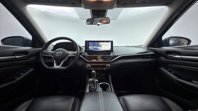 Used 2023 Nissan Altima 2.5 SR w/ SR Premium Package FWD image 27