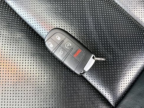 Used 2021 Jeep Grand Cherokee High Altitude AWD/4WD image 11