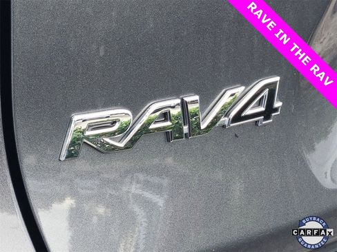 Used 2021 Toyota RAV4 LE image 6