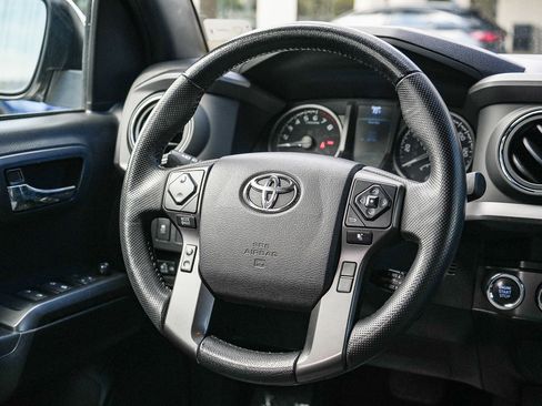 Used 2023 Toyota Tacoma TRD Off-Road AWD/4WD image 15