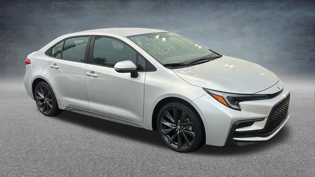 Used 2025 Toyota Corolla SE FWD image 3