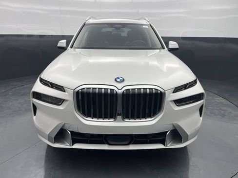 Used 2023 BMW X7 xDrive40i AWD/4WD image 4