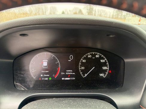 Used 2024 Honda HR-V Sport image 13