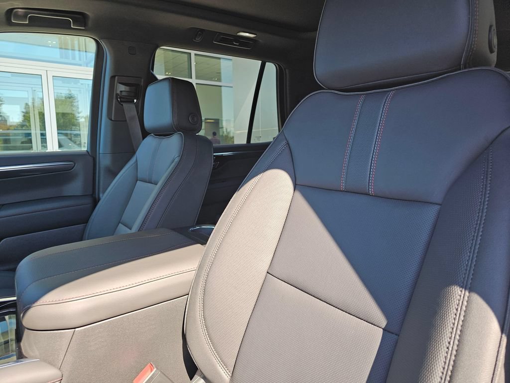 New 2026 Chevrolet Tahoe RST w/ Comfort Package AWD/4WD image 24