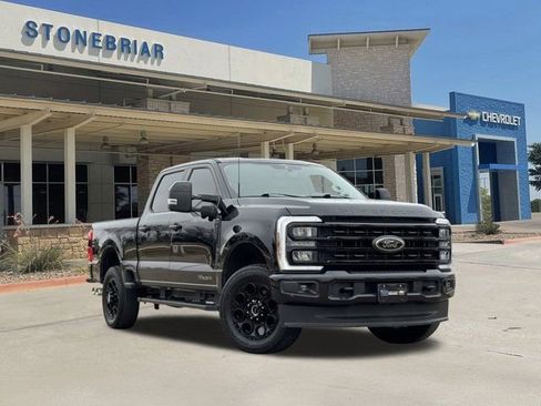 Used 2024 Ford F250 Lariat w/ Black Appearance Package image 2
