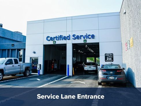 Used 2018 Chevrolet Silverado 1500 LT w/ Redline Edition image 34