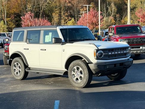 New 2025 Ford Bronco Big Bend image 9