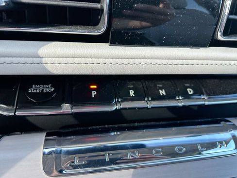 Used 2025 Lincoln Aviator Reserve w/ Equipment Group 201A AWD/4WD image 26