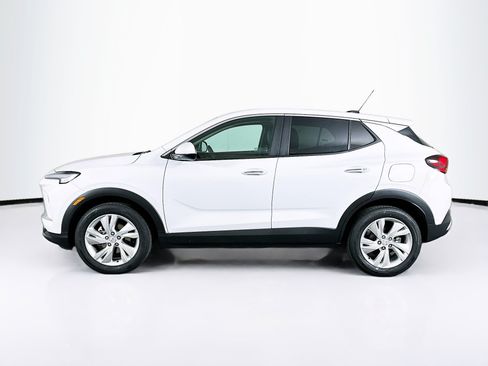 Used 2025 Buick Encore GX Preferred FWD image 4
