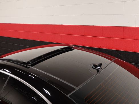 Used 2014 Mercedes-Benz E 550 Coupe image 27