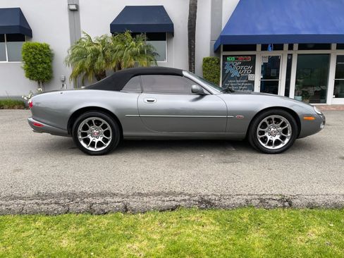 Used 2002 Jaguar XK8 Convertible RWD image 4